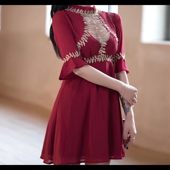 Open-back Chiffon Dress - Picture 6 of 6